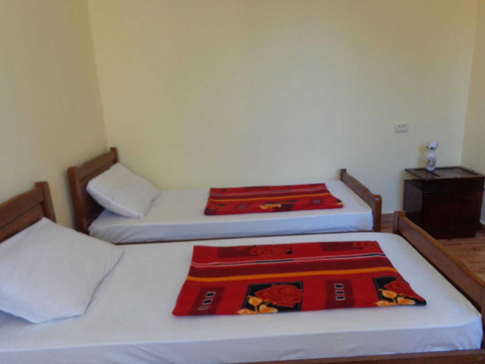 White Guest House Batoumi Chambre photo
